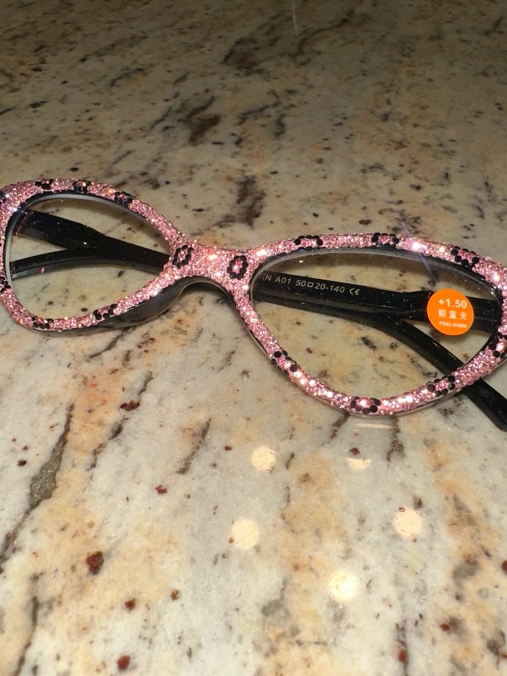 Pink Glitter Cat-Eye Reading Glasses